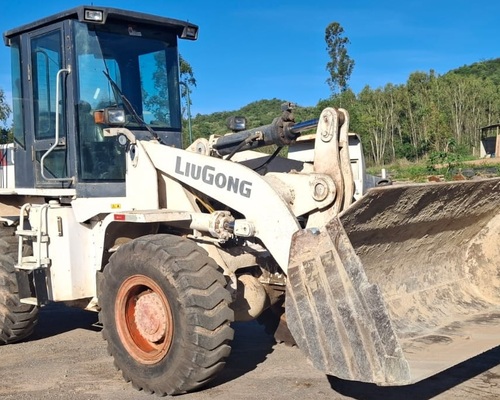 Liugong  835 - 14/14