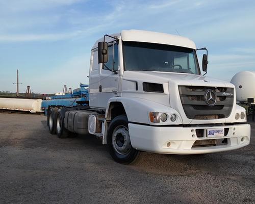 Mercedes Benz MB1635
