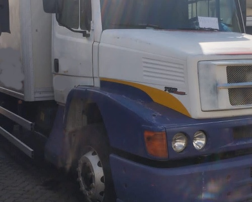 Mercedes Benz MB1318