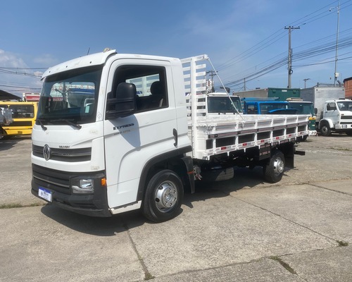 Volkswagen Delivery Express DRC 4X2 - 20/21