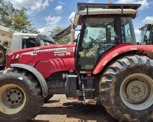 Massey Ferguson 7140 - 14/14