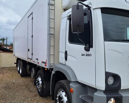 Volkswagen 24-250 E Constellation 3-Eixos - 08/08