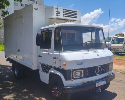 Mercedes Benz MB708 - 87/87