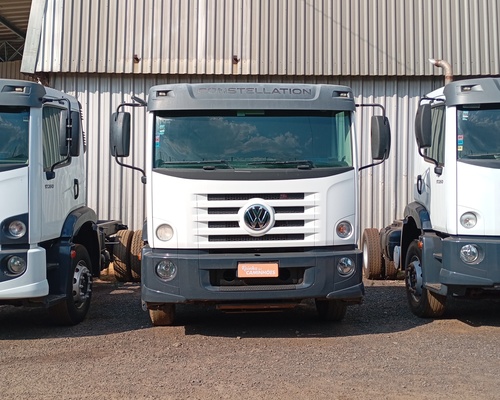 Volkswagen 17-260 E Constel. 4x2