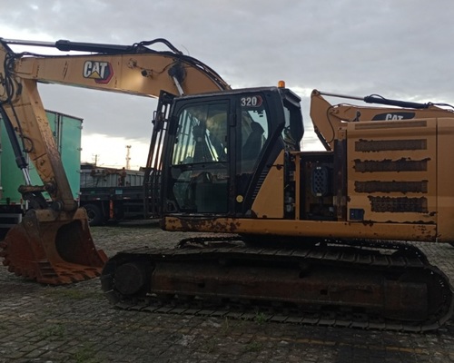 Caterpillar  320 - 21/21