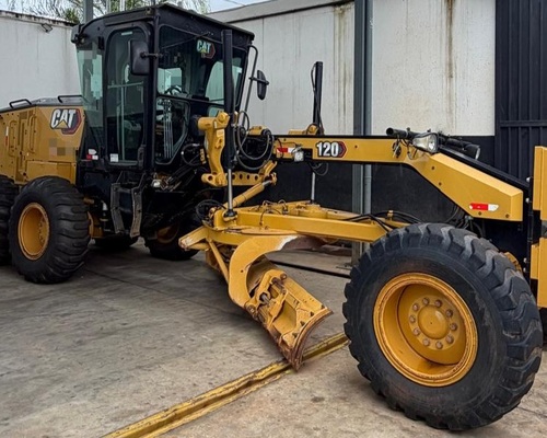 Caterpillar  120 - 22/22