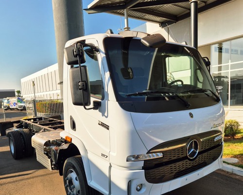 Mercedes Benz MB1117