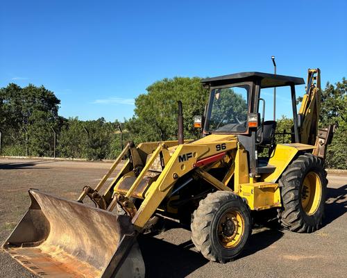 Massey Ferguson MF96 - 06/06