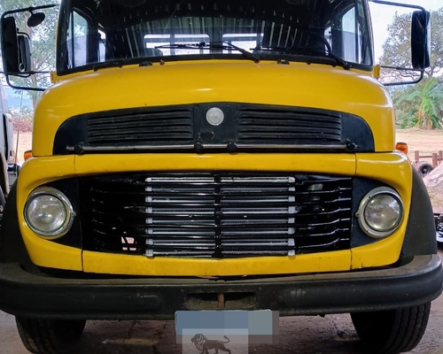 Mercedes Benz MB1519 - 79/79