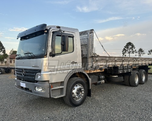 Mercedes Benz MB2425