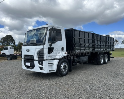 Ford Cargo2422