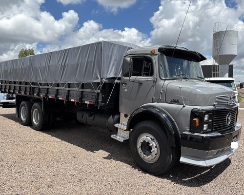 Mercedes Benz MB1518