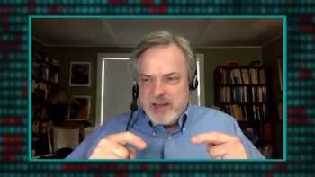 How does Nutanix help customers migrate to the cloud?