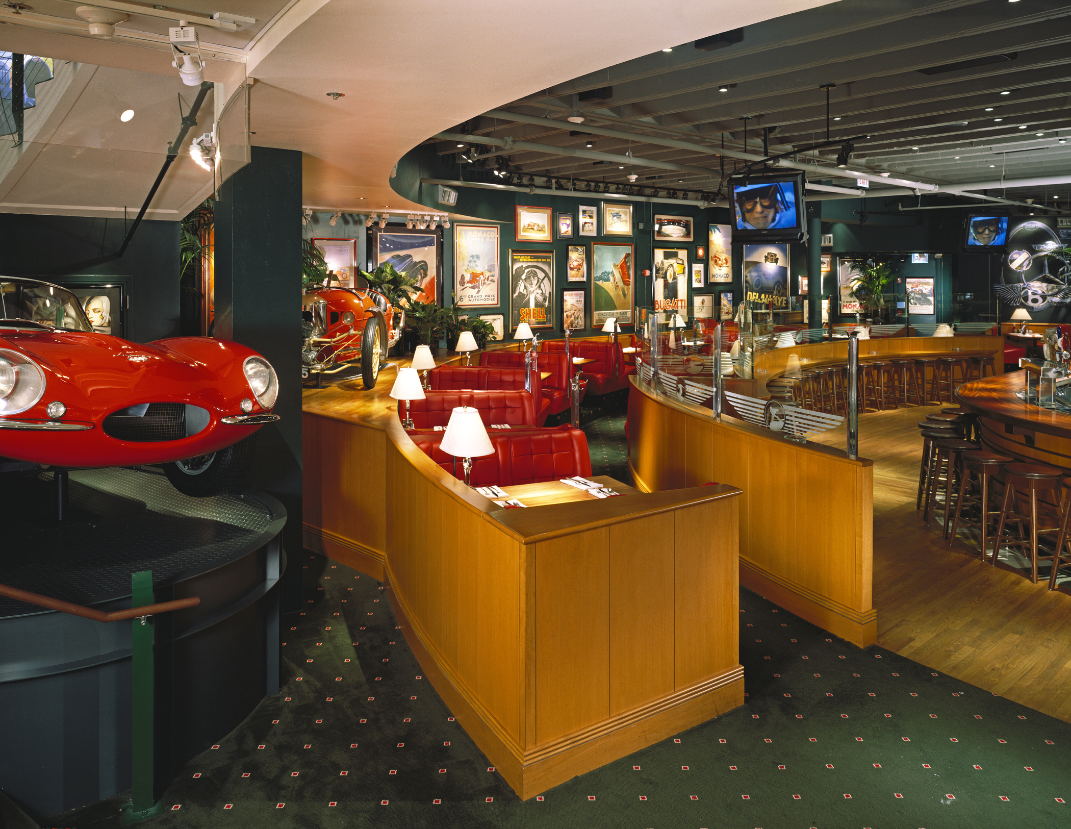 Clyde's of Chevy Chase Chevy Chase private dining, rehearsal dinners