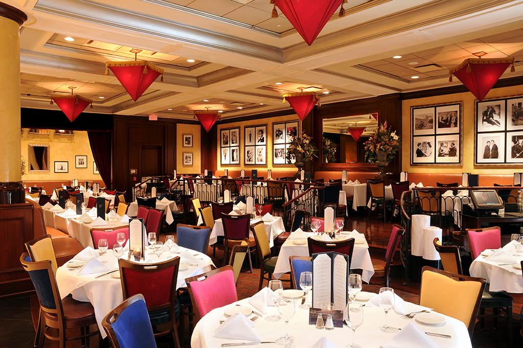 The Clubhouse Oak Brook private dining, rehearsal dinners & banquet