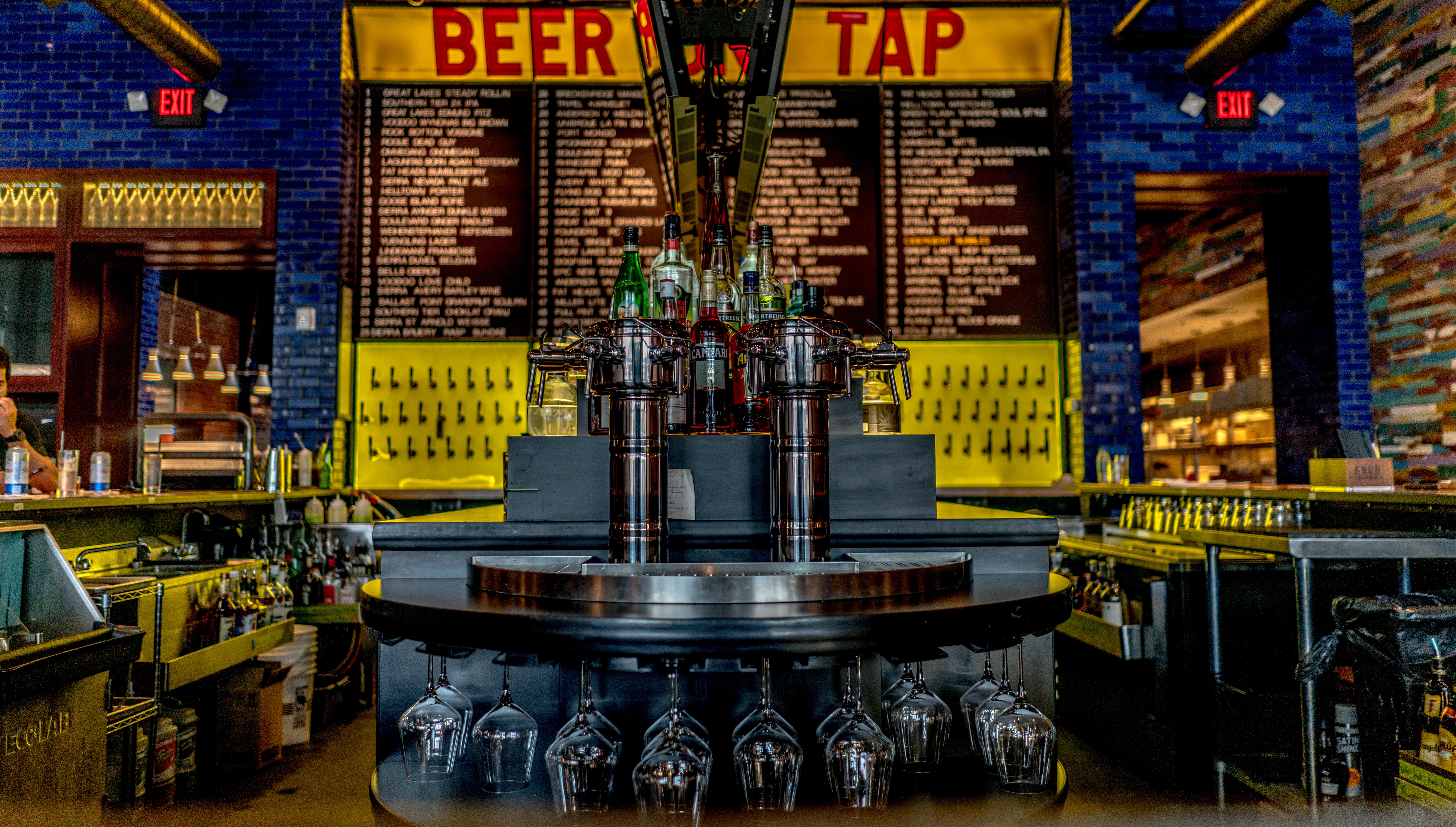 The Urban Tap Pittsburgh private dining, rehearsal dinners & banquet