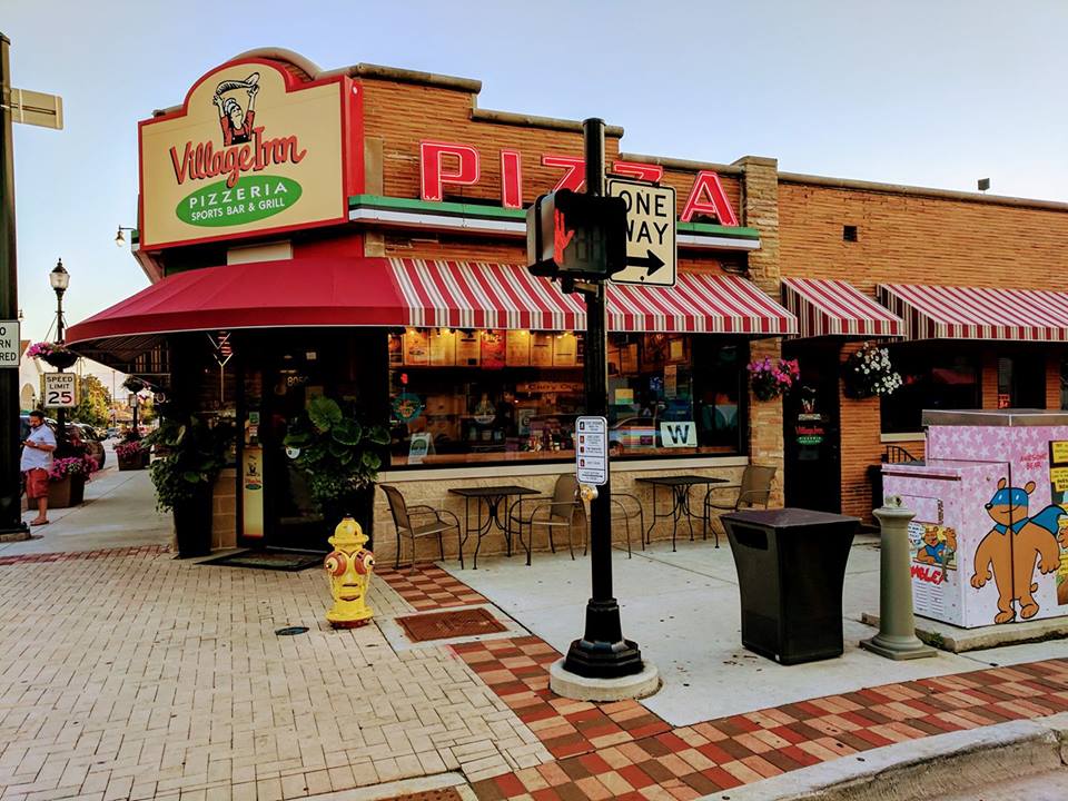 Village Inn Pizzeria Sports Bar & Grill Skokie private dining