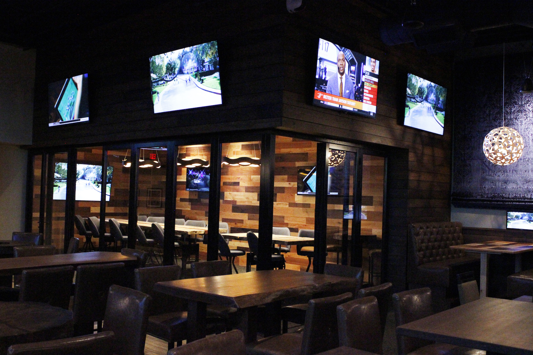 Bobby V's Restaurant & Sports Bar Stamford Stamford private dining