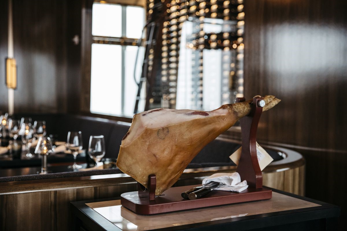 JW Marriott Nashville (Bourbon Steak, Bourbon Sky, Cumberland Bar