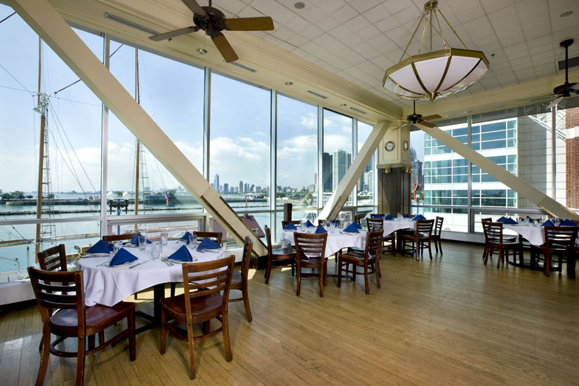 RIVA Crabhouse Chicago private dining, rehearsal dinners & banquet