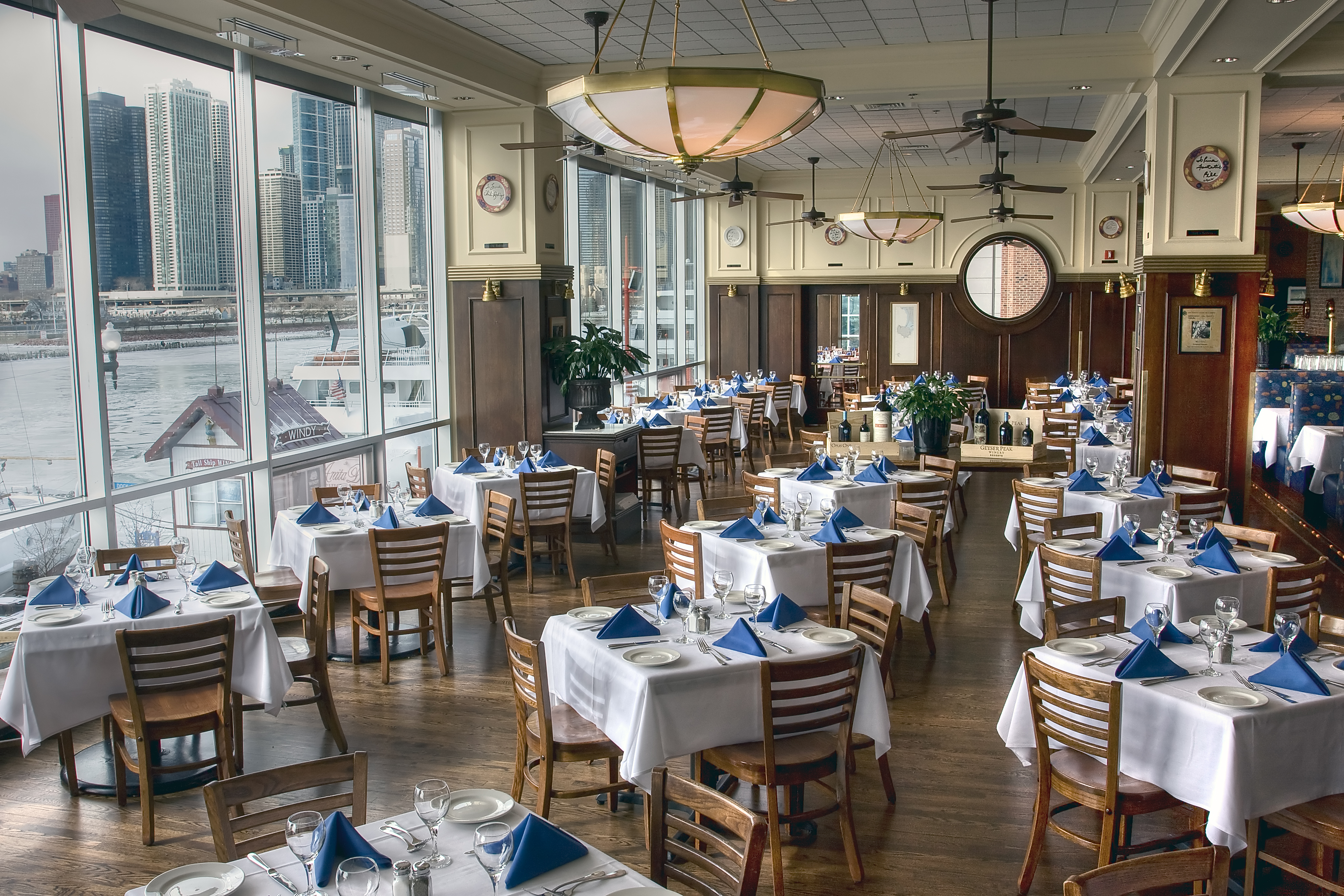 RIVA Crabhouse Chicago private dining, rehearsal dinners & banquet