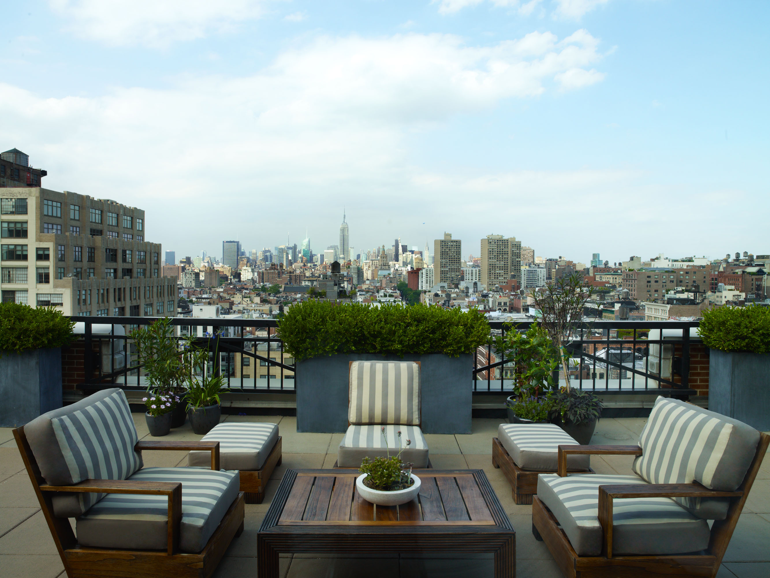Soho Grand Hotel Rooftop Bar