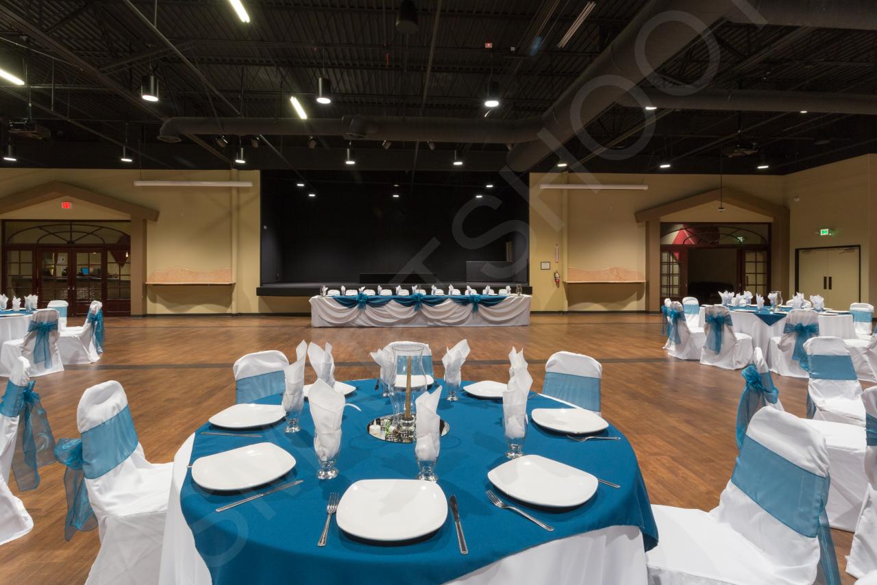 Pins 'N Pockets Lake Elsinore private dining, rehearsal dinners