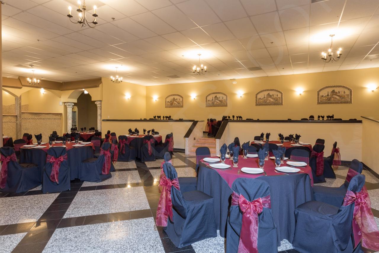 Pins 'N Pockets Lake Elsinore private dining, rehearsal dinners