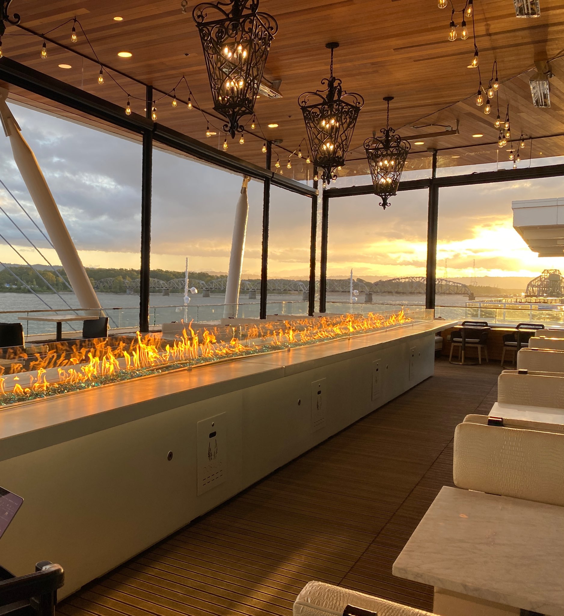 DosAlas latin kitchen + tequila bar Vancouver private dining