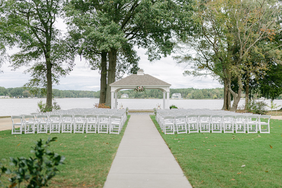 Swan Point Yacht & Country Club Issue private dining, rehearsal