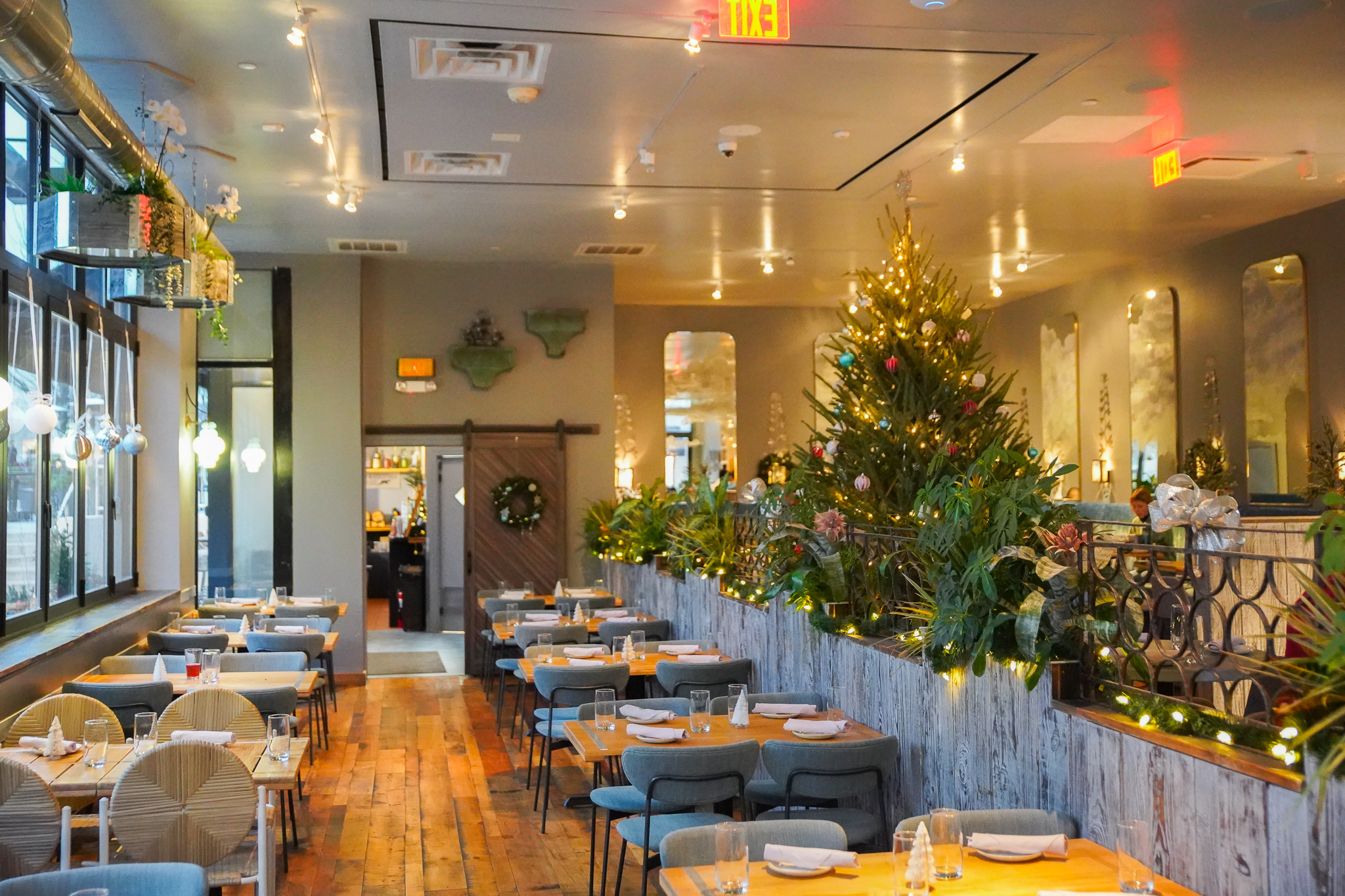 Lola's Garden Ardmore private dining, rehearsal dinners & banquet