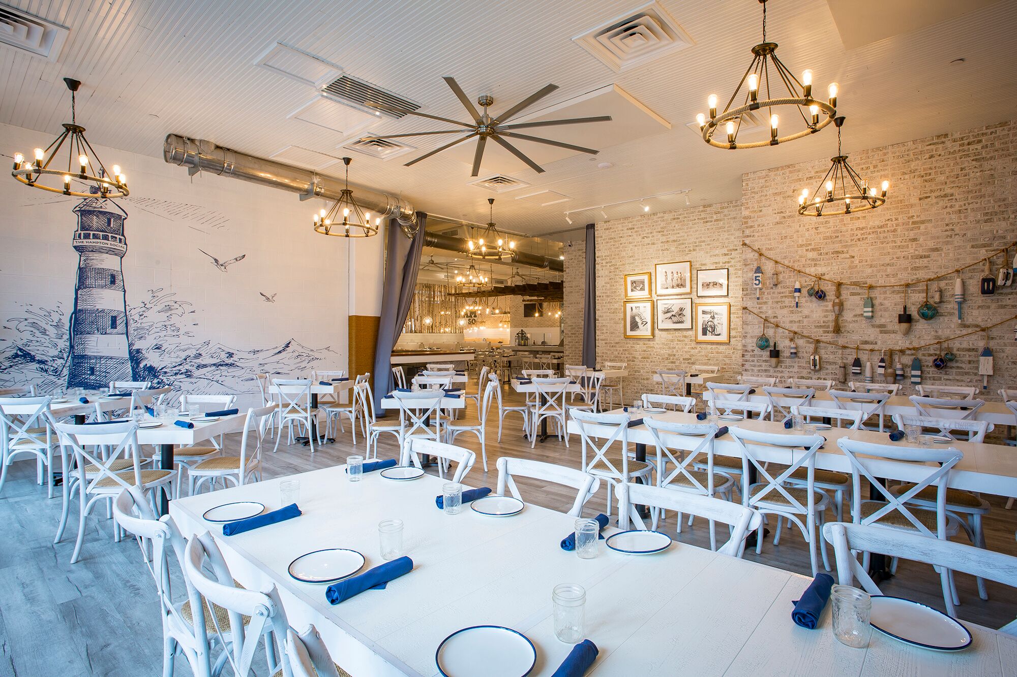 The Hampton Social Burr Ridge Burr Ridge private dining, rehearsal