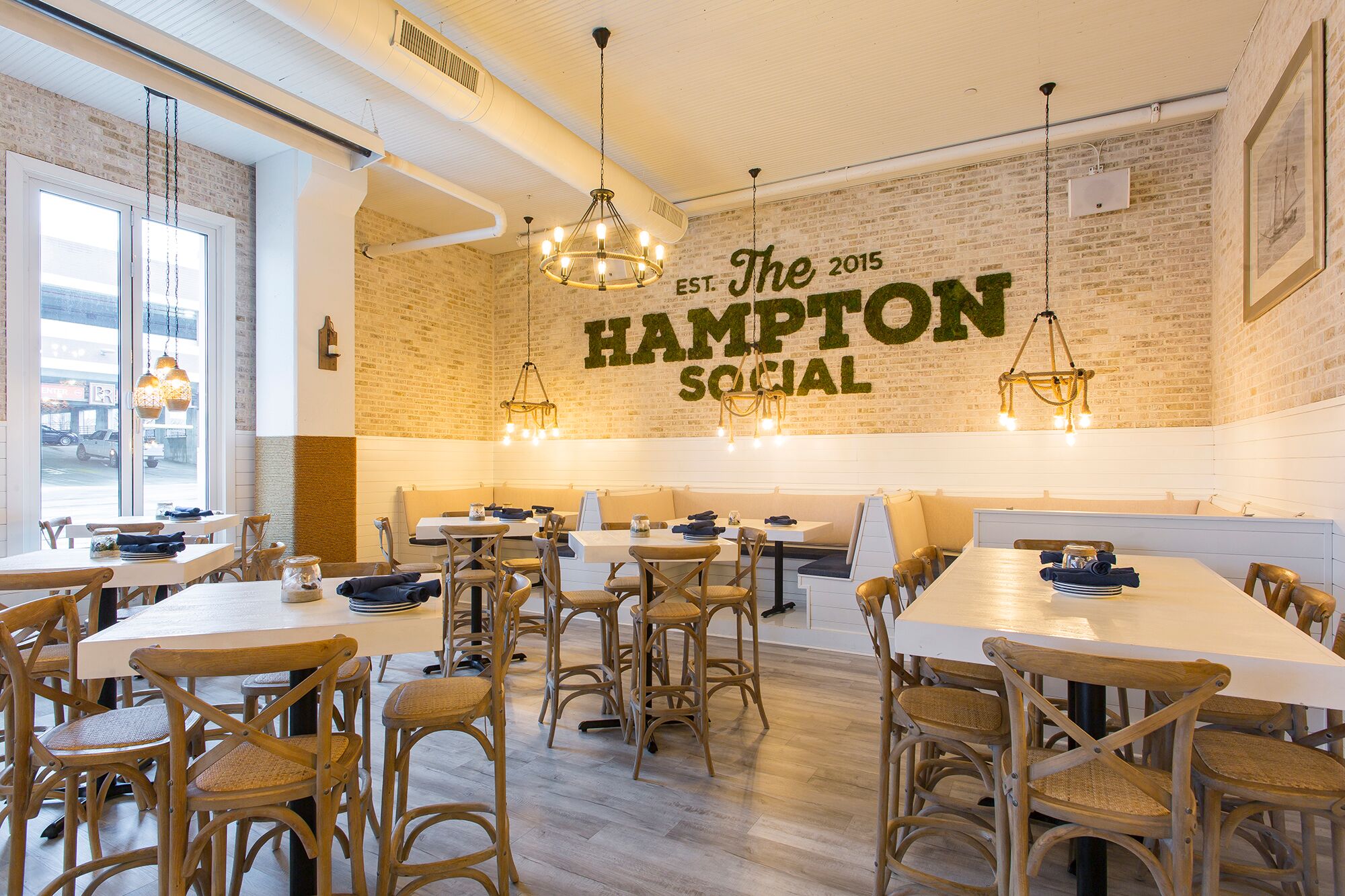 The Hampton Social Burr Ridge Burr Ridge private dining, rehearsal