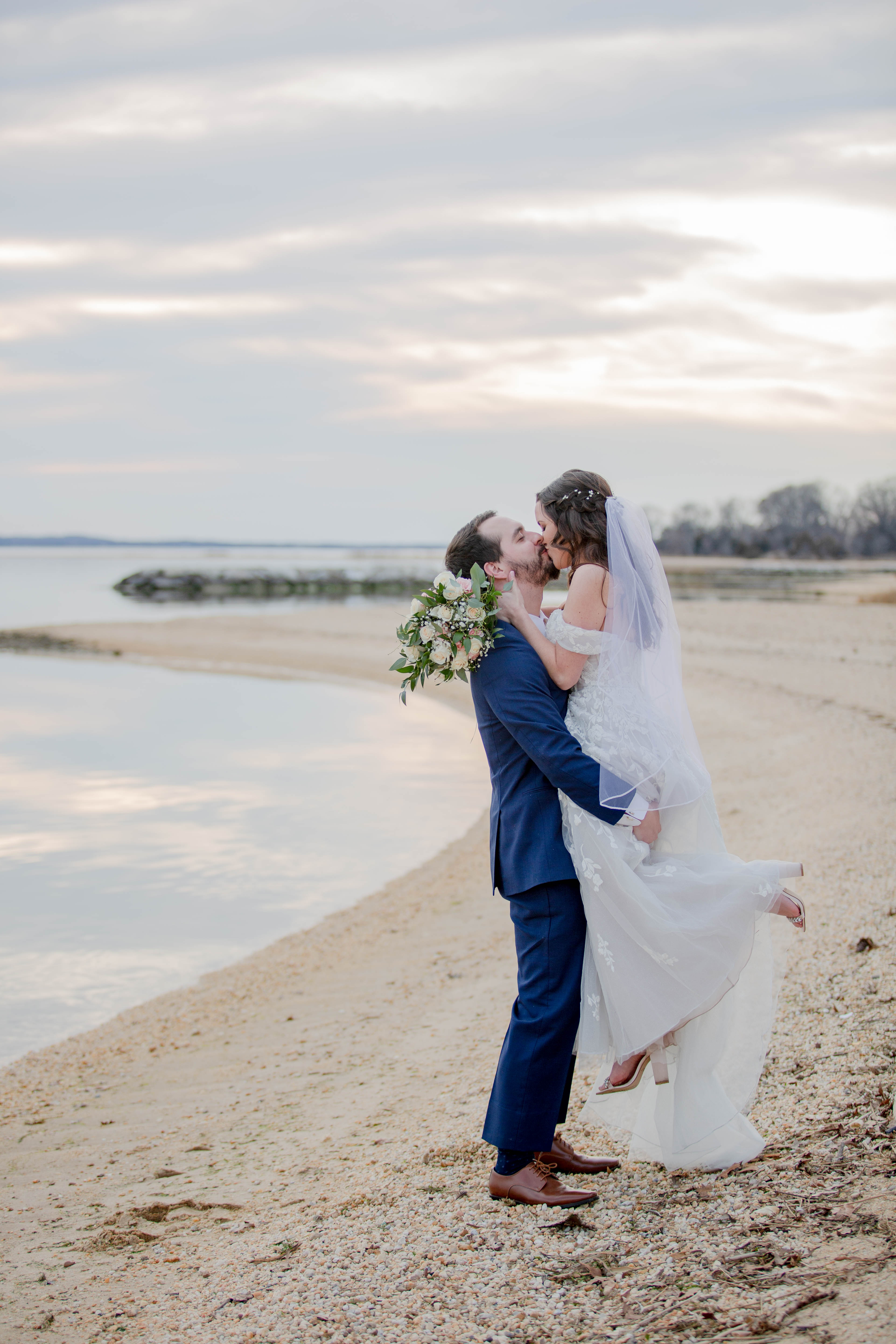 Swan Point Yacht & Country Club Issue private dining, rehearsal