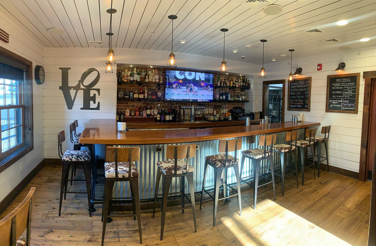 Jasper's Backyard Conshohocken private dining, rehearsal dinners