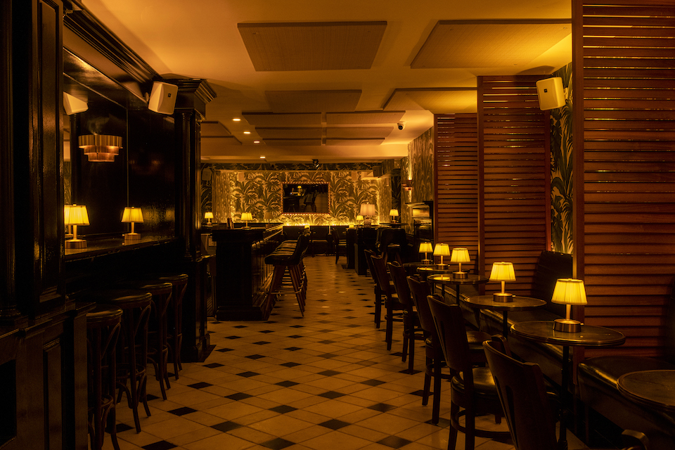 Melody's Piano Bar New York private dining, rehearsal dinners