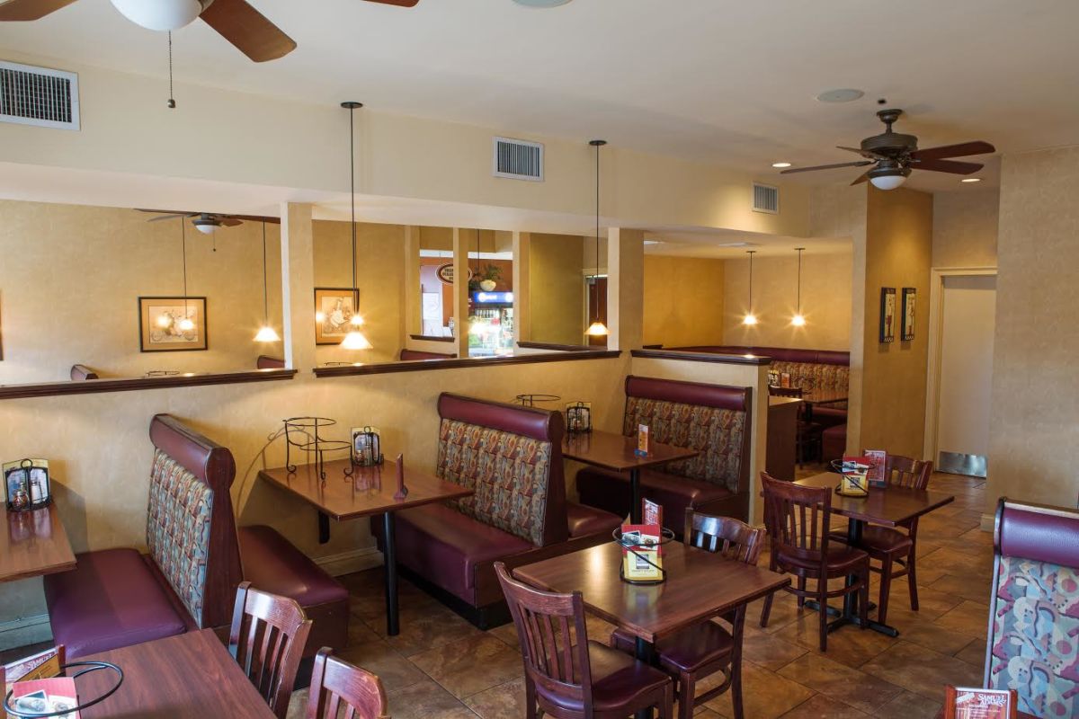 Eli's Brick Oven Hamden private dining, rehearsal dinners & banquet