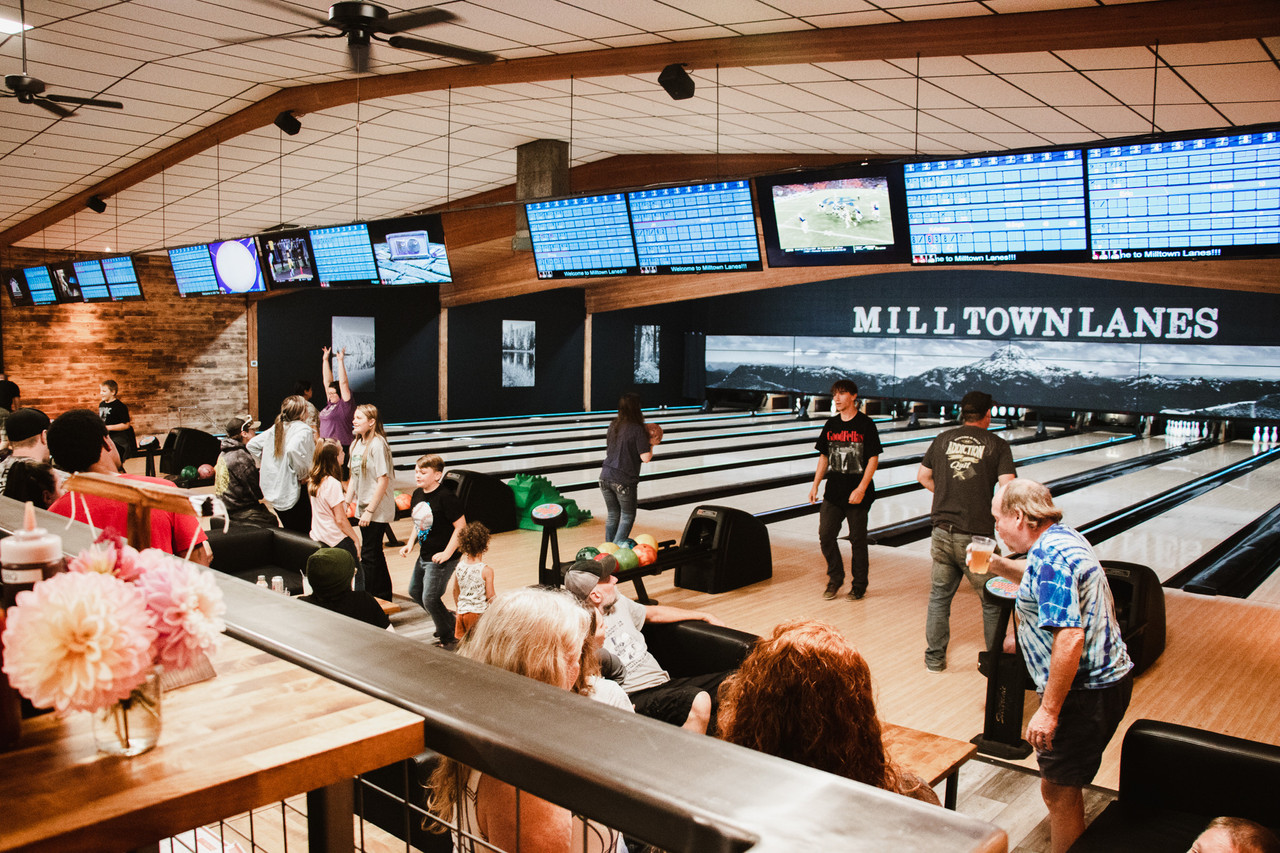 Mill Town Smokehouse Morton private dining, rehearsal dinners