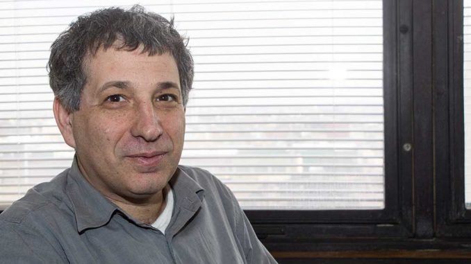 PYSK_CHOMSKY-web Daniel Chomsky currently teaches in the political science department. | LUIS FERNANDO RODRIGUEZ / TTN