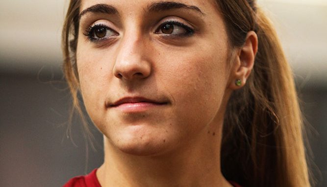 Senior Anna Pavone has been with Temple through three different distance coaches. | Timothy Valshtein TTN Senior Anna Pavone has been with Temple through three different distance coaches. | Timothy Valshtein TTN