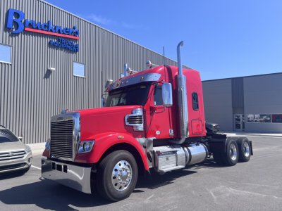2019 Freightliner 122SD
