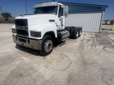 2026 Mack PI64