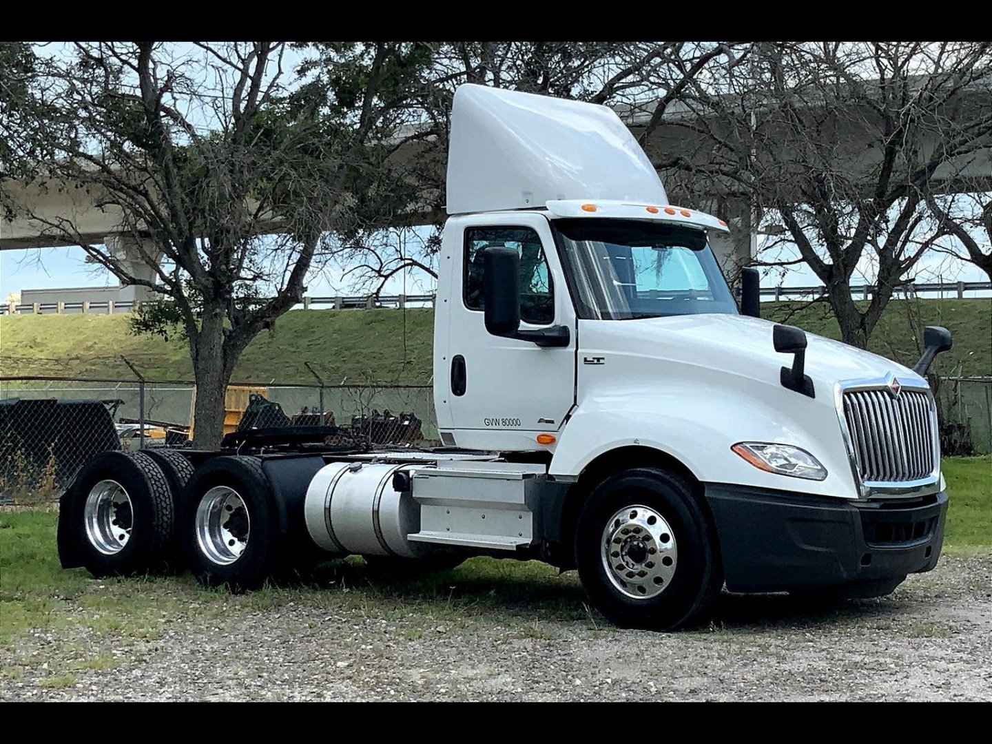2019 INT LT625 6x4