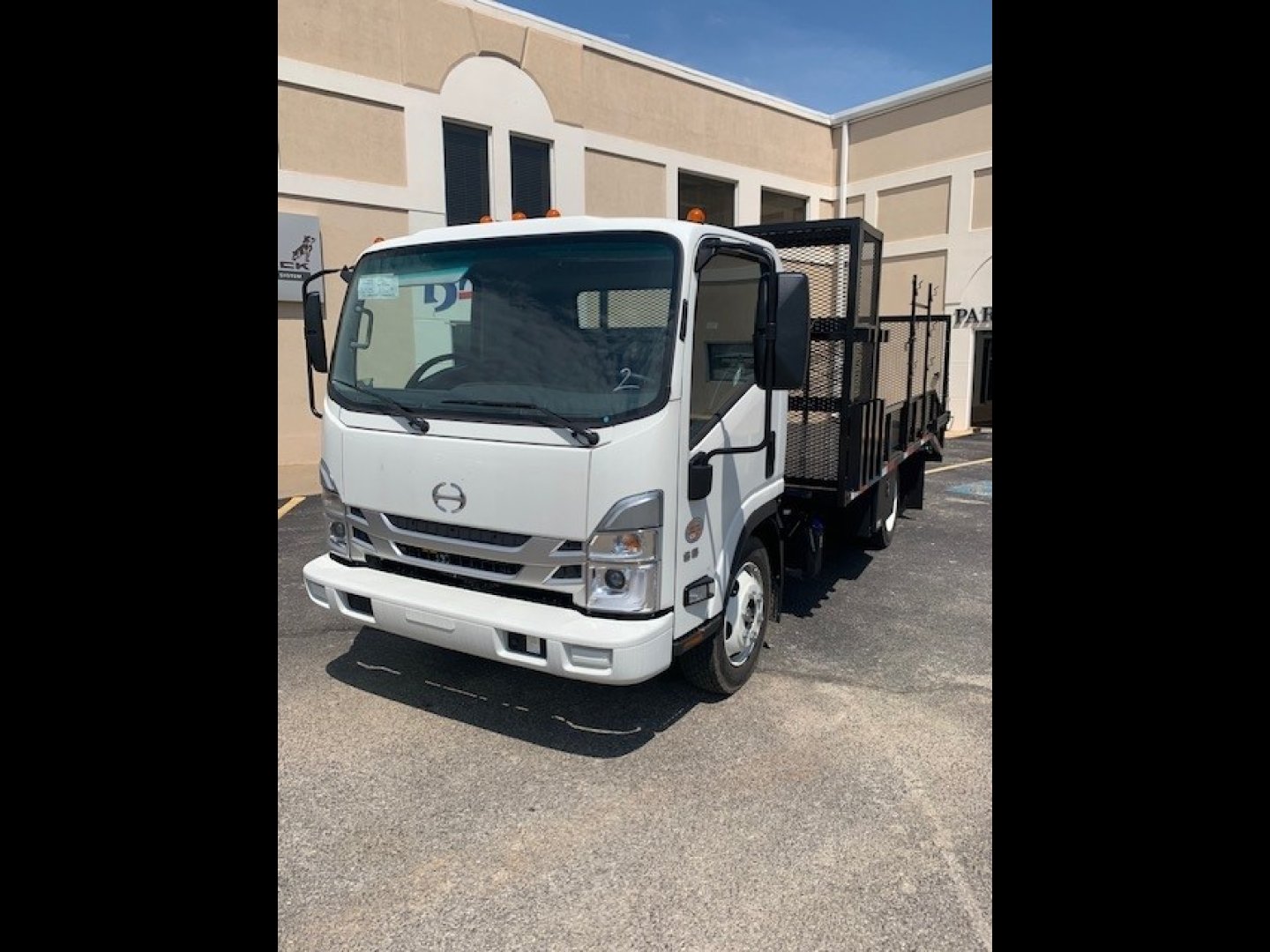 2023 Hino S5