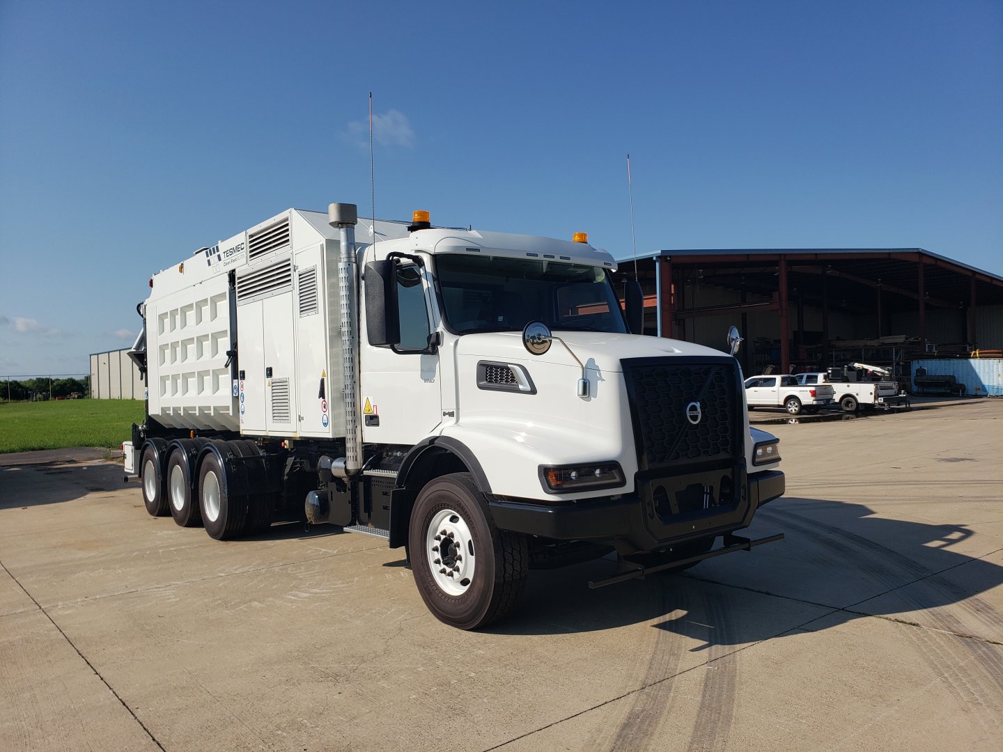 2024 Volvo VHD86B300
