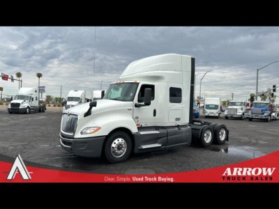 2022 International LT625