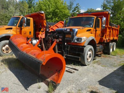 2006 International 7600 Dump Truck with Plow and Wing