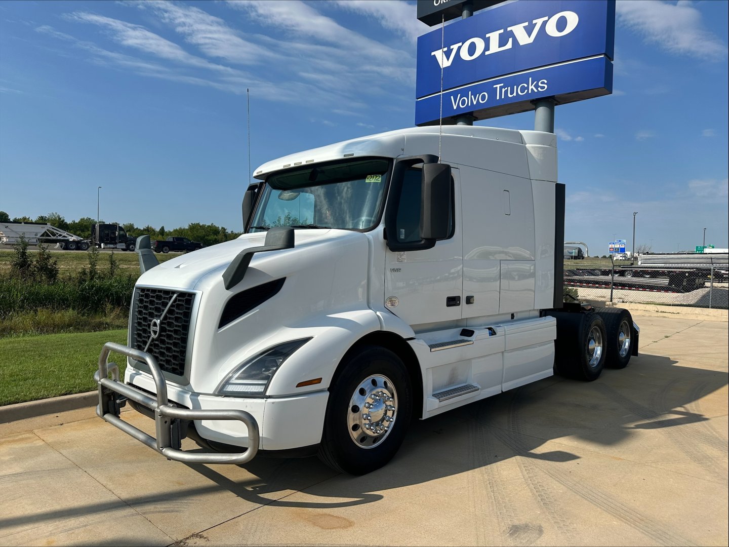 2021 Volvo VNR640