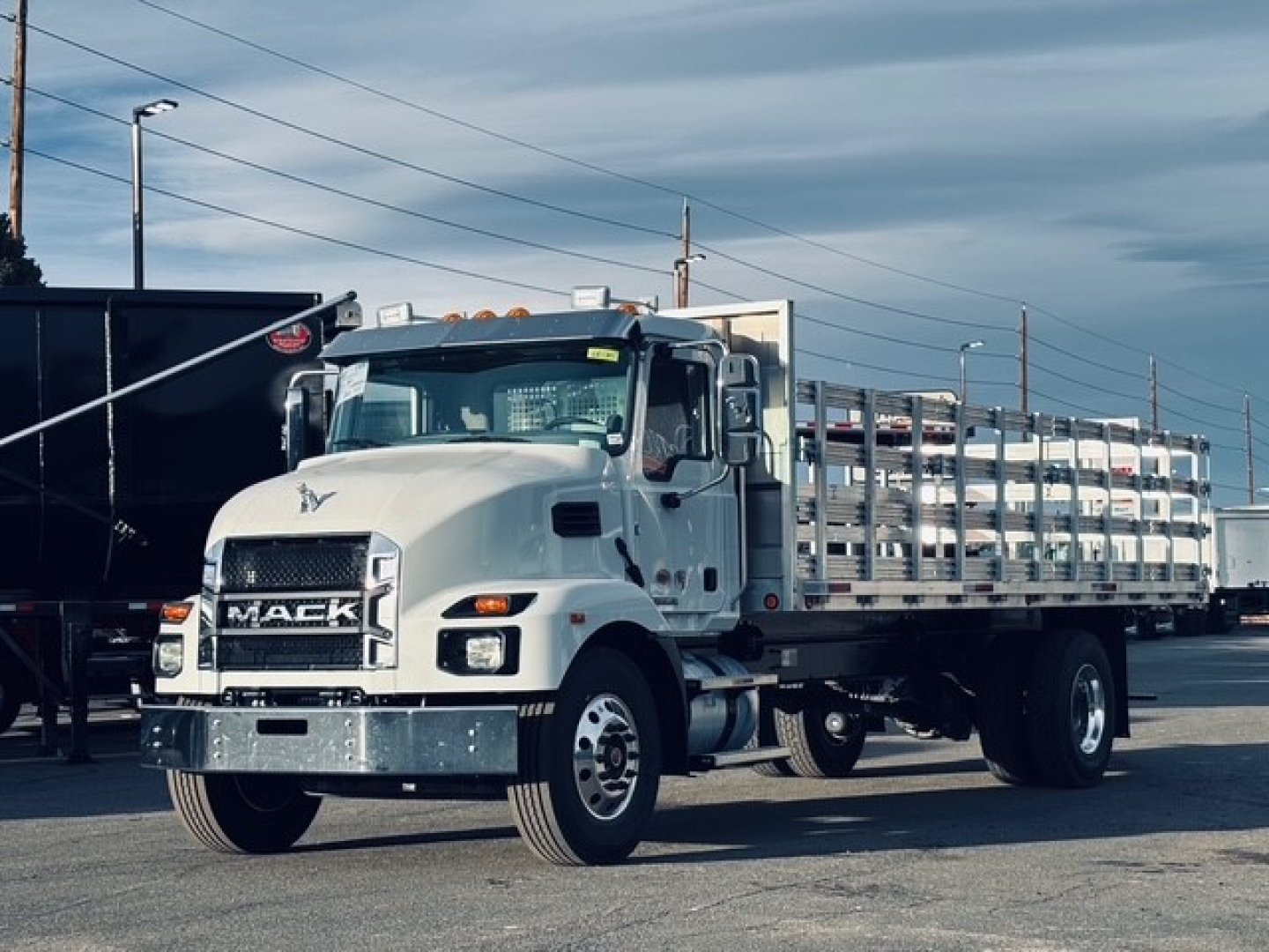 2025 Mack MD74