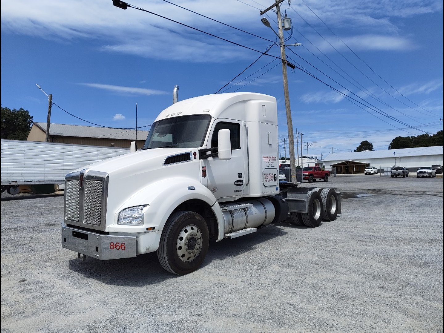 2024 Kenworth T880
